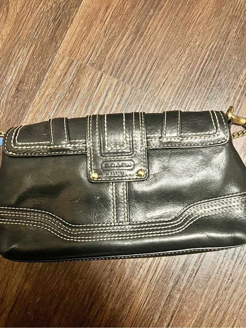 Coach Black Leather Crossbody with Gold-Tone Chain - Picture 3 of 10